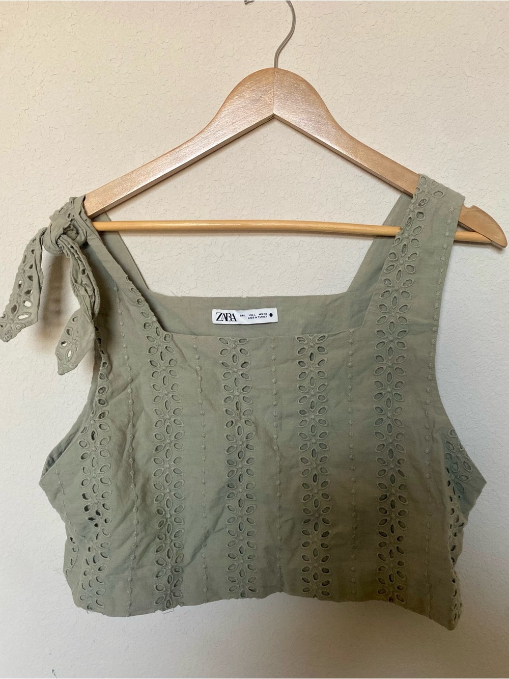 Zara Olive Green eyelet crop top size Large